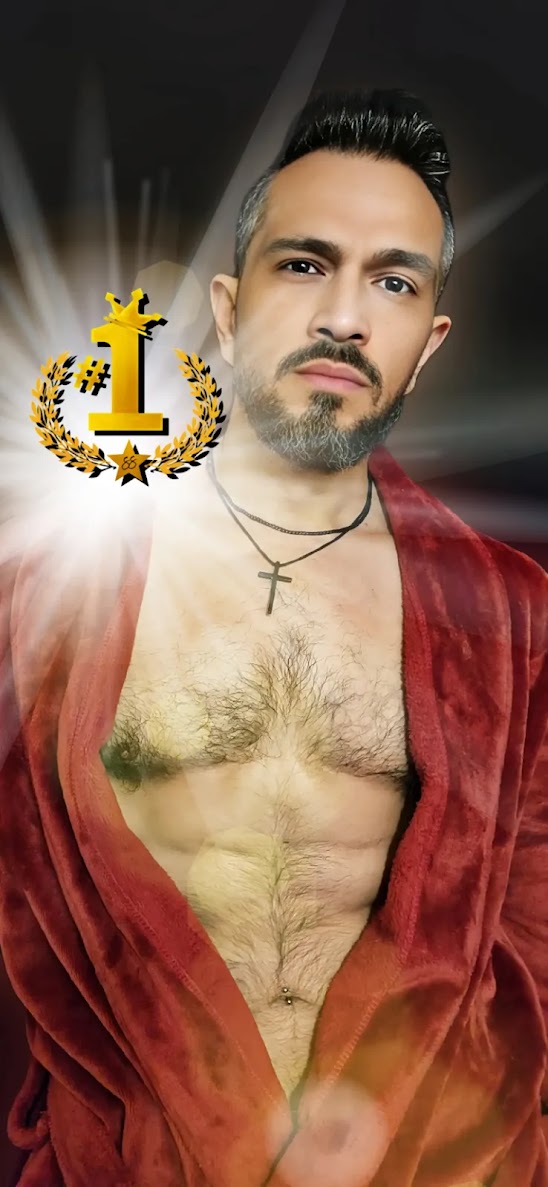 The World's No.1 Superstar Speaks on Nepotism in Hollywood: "Take Advantage!